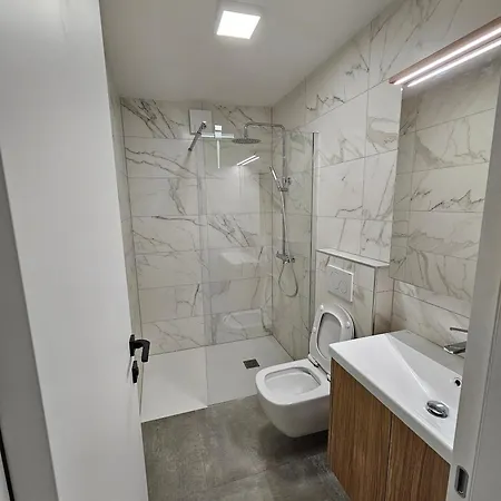 Seaview Apartment Mirjam With Jacuzzi Portoroz Exterior photo
