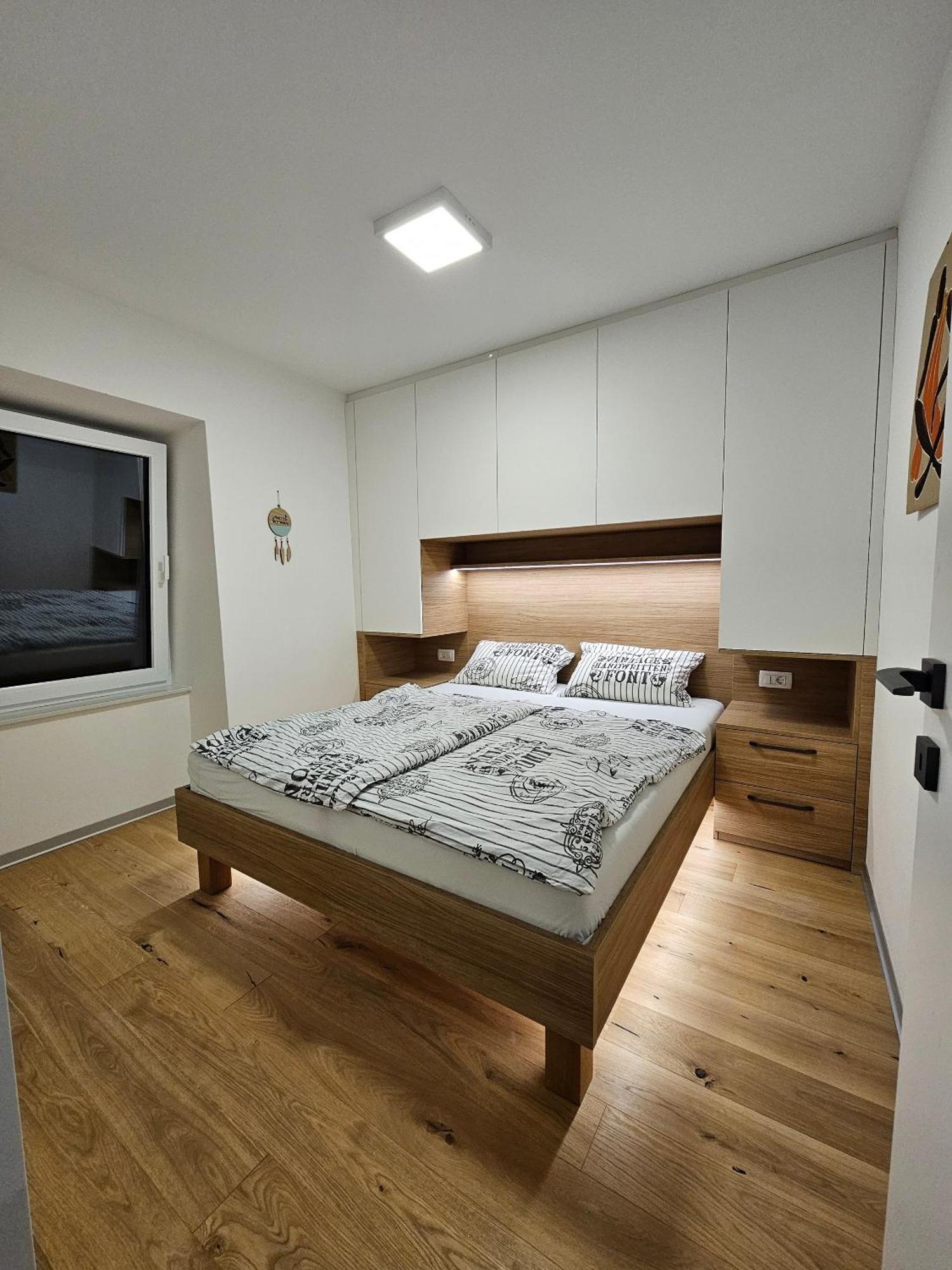 Seaview Mirjam With Jacuzzi Apartment Portoroz